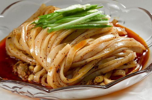 你說(shuō)小吃辛苦又不賺錢(qián) 而新突破的小吃讓他們賺的不像賣(mài)幾元錢(qián)小吃的人